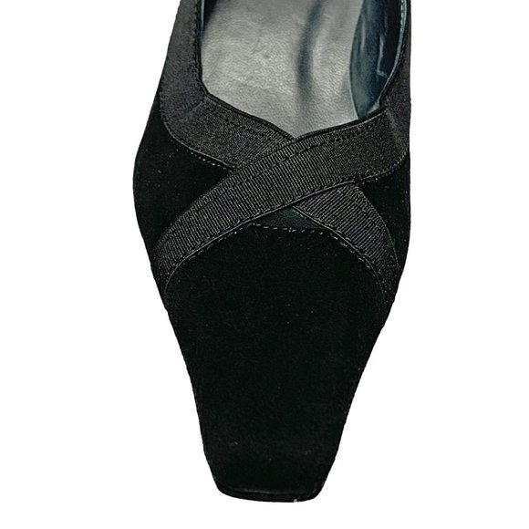 STUART WEITZMAN‎ 403553 Suede Elastic Criss-Cross Pumps - Picture 5 of 11